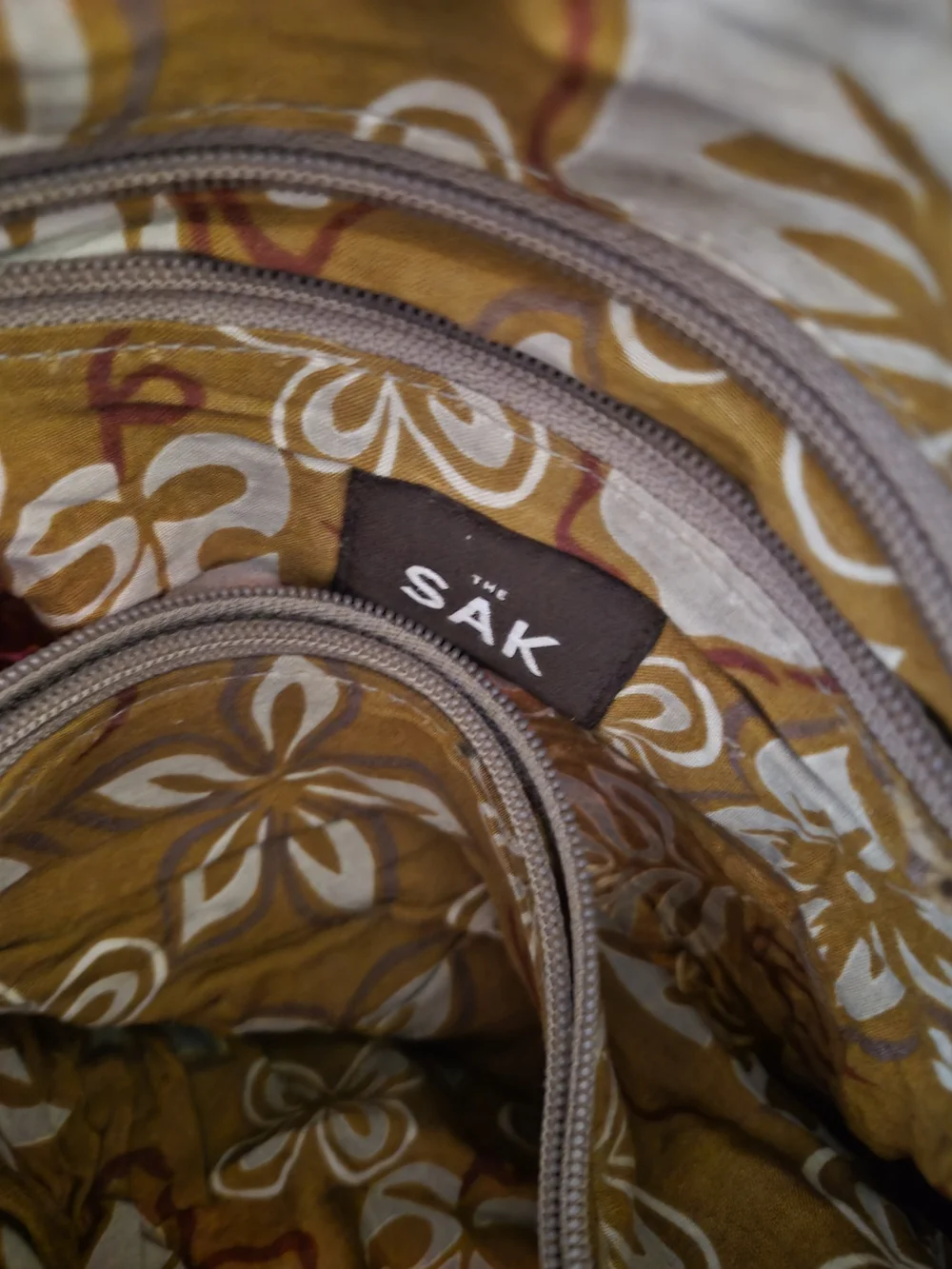 The Sak sak stylish